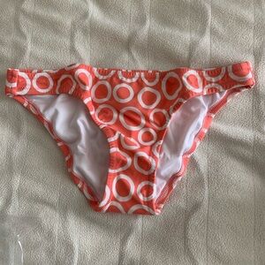 NWT Victoria's Secret Coral & White Circle Print Bikini Bottoms